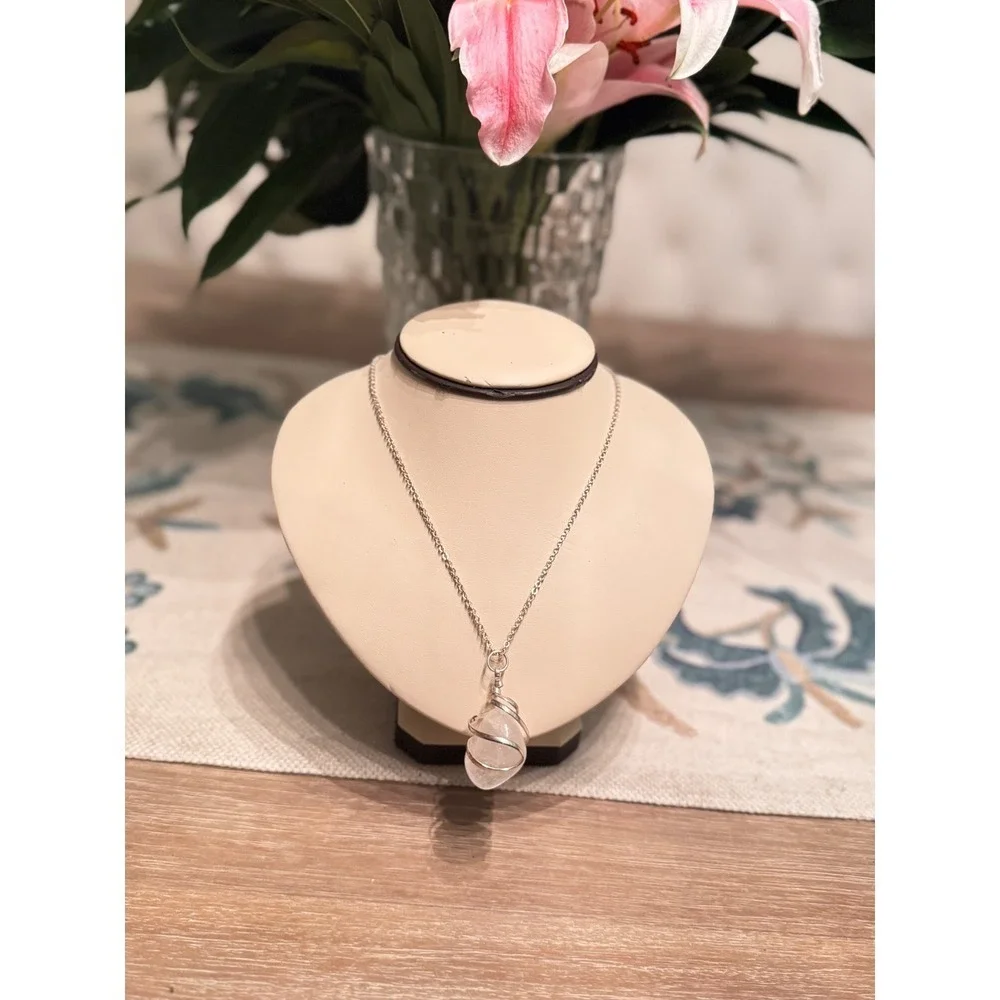 Crystal Quartz Necklace Silver Wire Wrapped Pendant‎ Healing Stone Jewelry